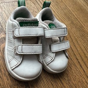 Adidas Stan Smith Shoes, size 4